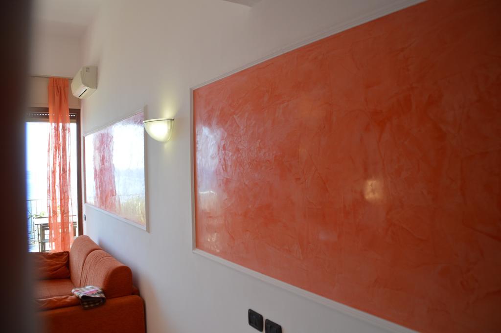 Riva Beach Apartment Riva Ligure Eksteriør billede